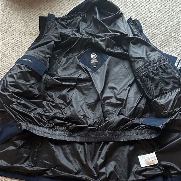 Canada Goose Dark Blue Performance Jacket - Picture 5 of 7